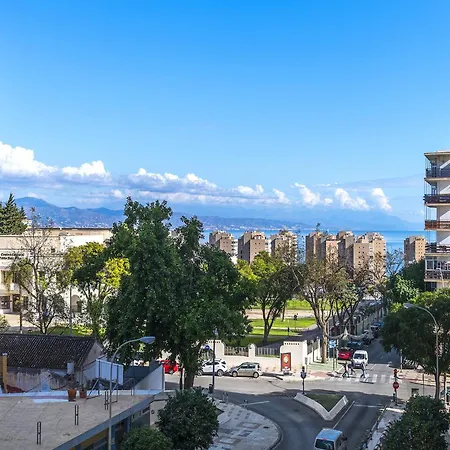 In Malaga Near Bajondillo * 托雷莫利诺斯