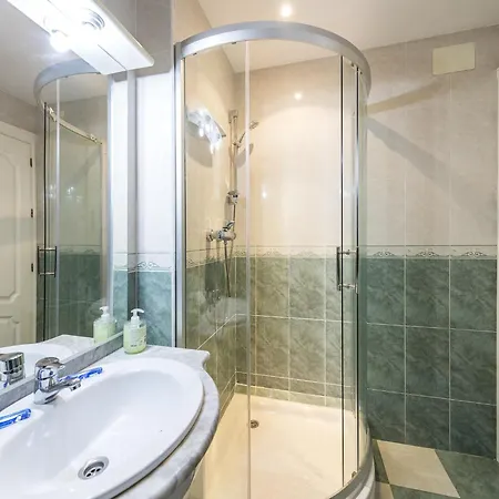 In Malaga Near Bajondillo Appartamento Torremolinos