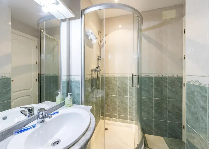 In Malaga Near Bajondillo Appartement Torremolinos